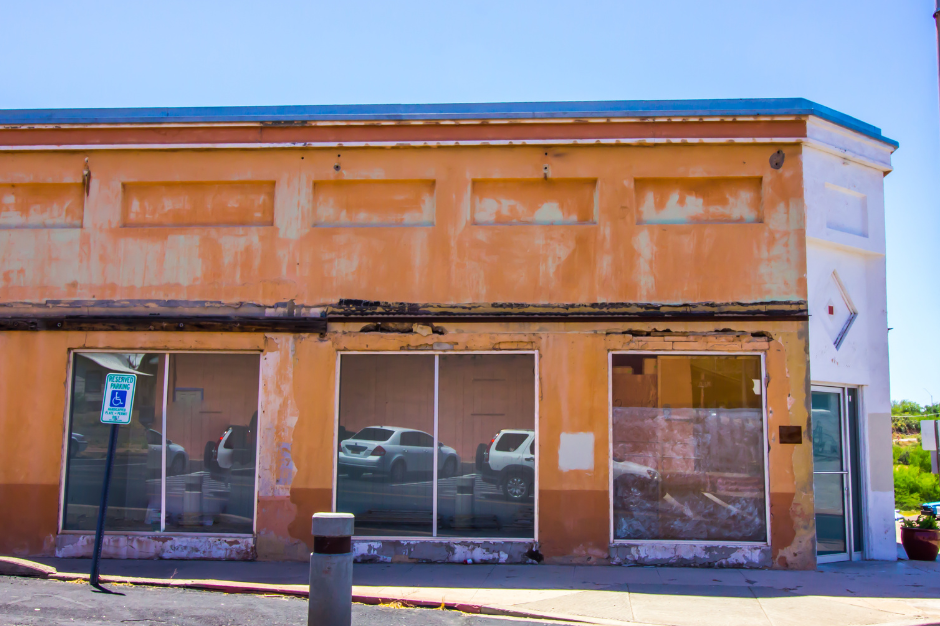Distressed commercial real estate